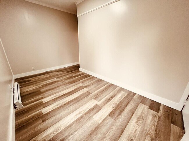 Building Photo - 34 Union St