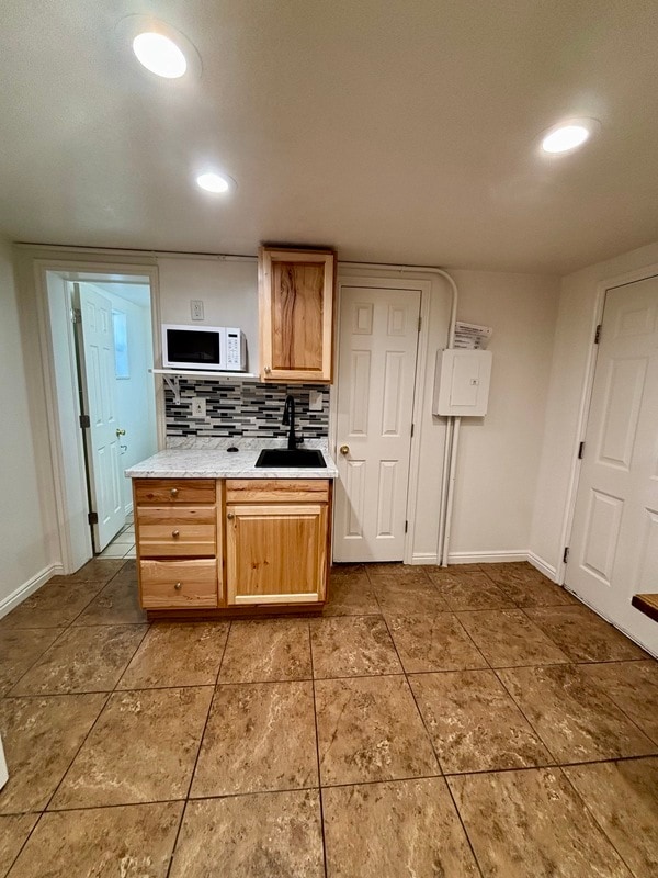 Building Photo - 1643 S State St