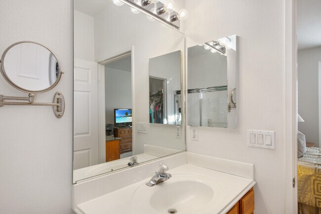 Building Photo - 78637 Rockwell Cir