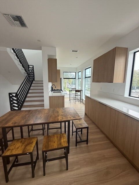 Building Photo - 1200 W 37th Dr