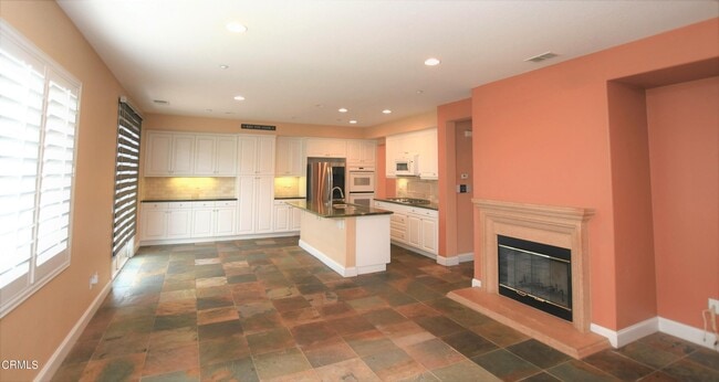 Building Photo - 621 Riviera Ct