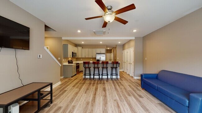 Building Photo - Shared Housing Experience in Memphis -> @t...