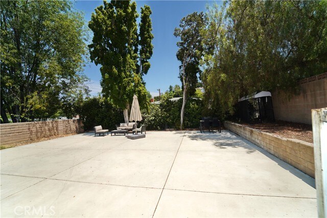 Building Photo - 4700 Topanga Canyon Blvd