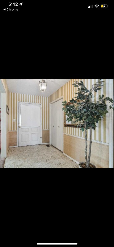 Building Photo - 2205 Cardinal Rd
