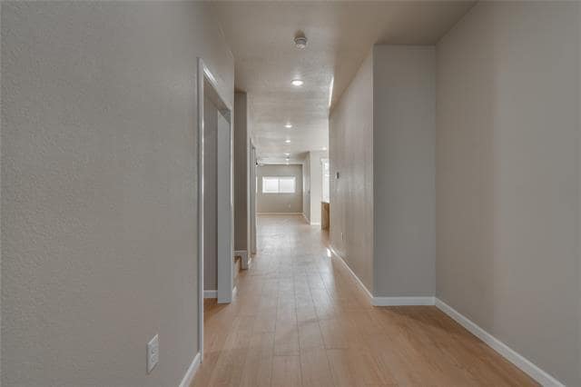 Building Photo - 1855 Highland Dr E