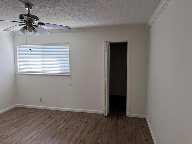 Building Photo - 500 Bonnie Blvd