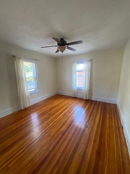 Building Photo - 90 Fayette St