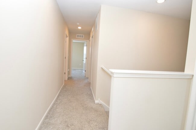 Building Photo - 6816 Cobble Spgs Ln