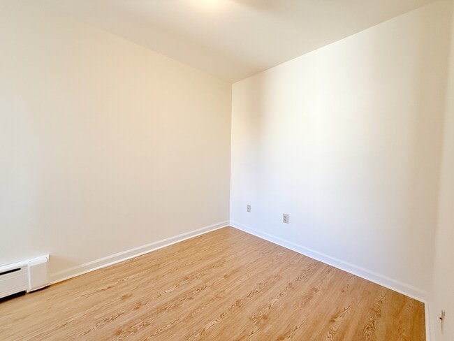 Building Photo - 2635 S Bouvier St