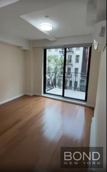 Building Photo - 402 W 50th St