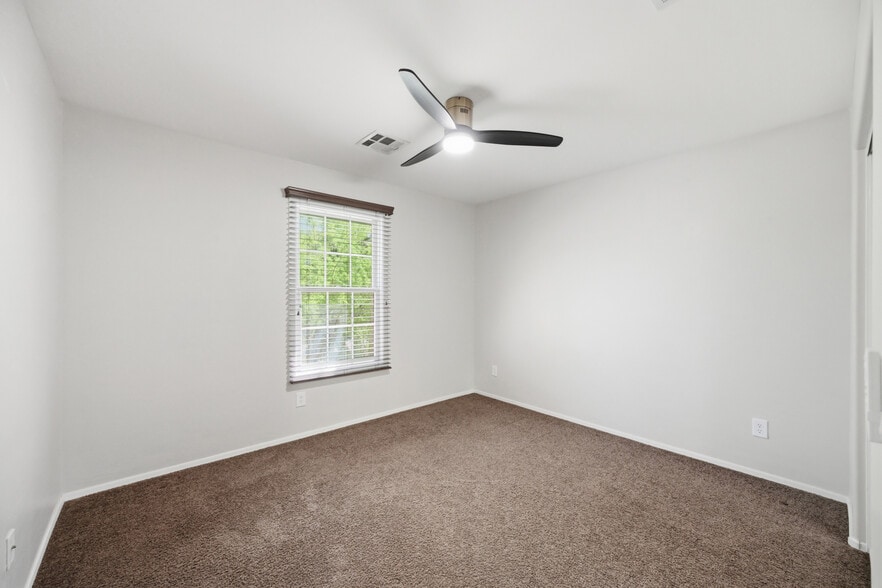 Bedroom 1 - 2250 E Wayland Dr