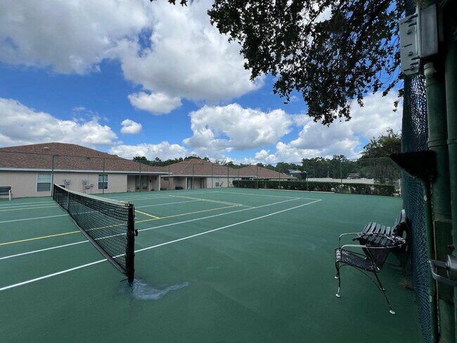 Building Photo - **MOVE-IN SPECIAL 2 WEEKS FREE IN SEPTEMBER***Beautiful 3 BD 2 BATH Home in Gated Community