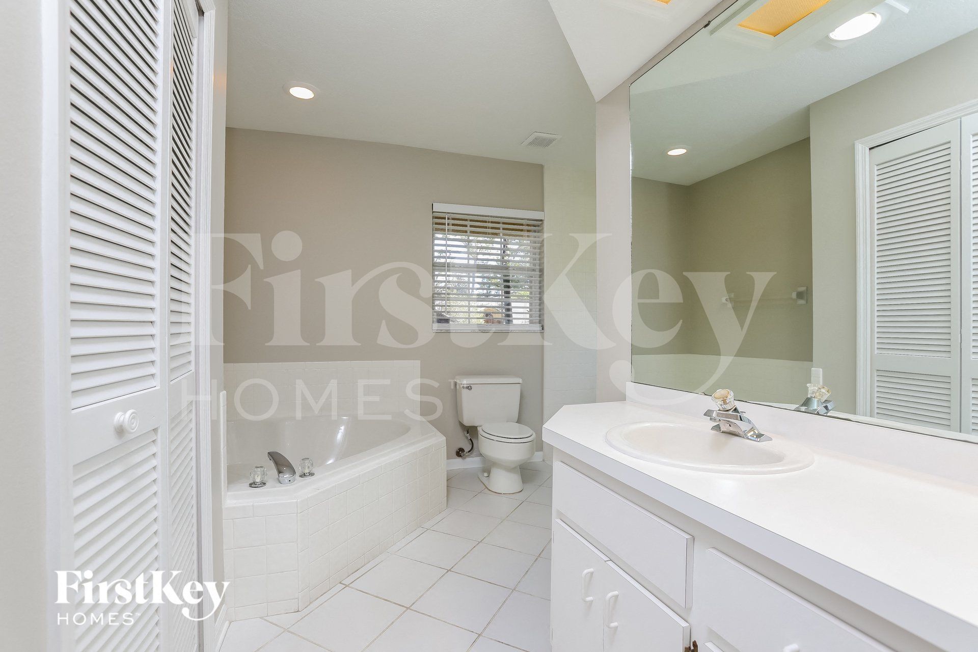 Building Photo - 2048 Eagles Rest Dr