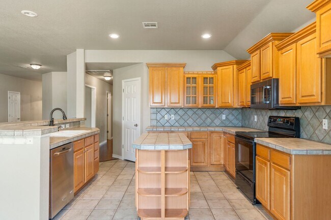 Building Photo - 3 bedroom home In Wakefield Crossing - Bix...