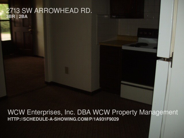 Primary Photo - Great Duplex! Great Area!!!