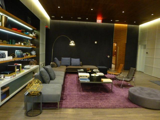 Building Photo - 88 SW 7th St