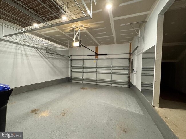 Building Photo - 2959 Chesham St