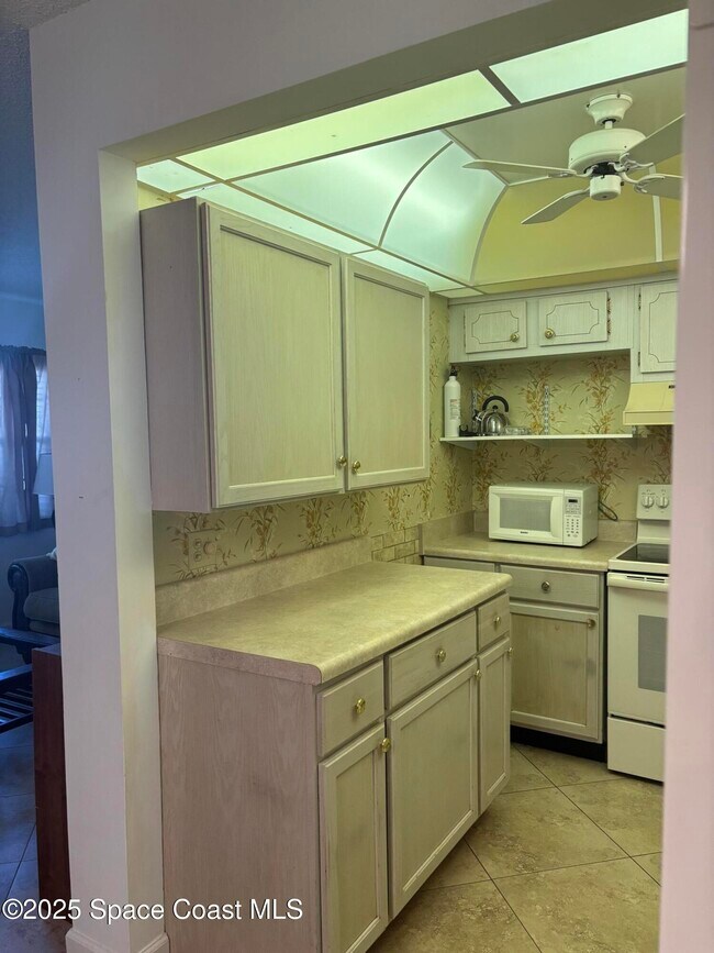 Building Photo - 6500 Falcon Way