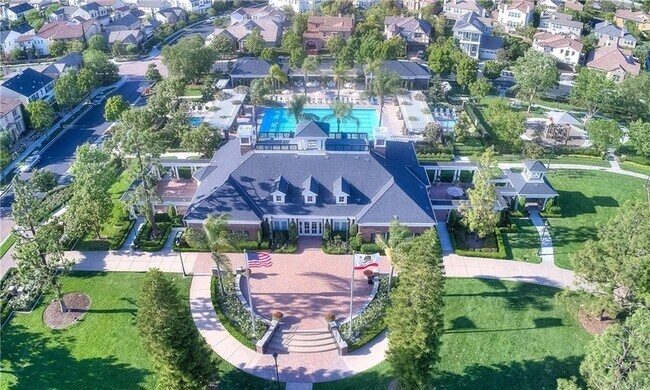 Clubhouse - 15213 Linden Way