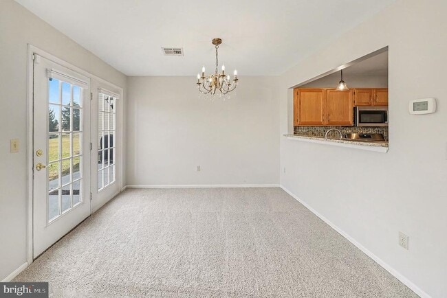 Building Photo - 156 Sparrow Rd