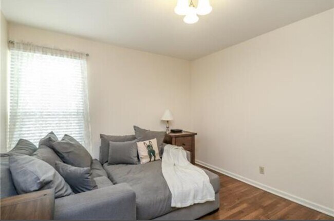 Building Photo - 4426 Jarboe St