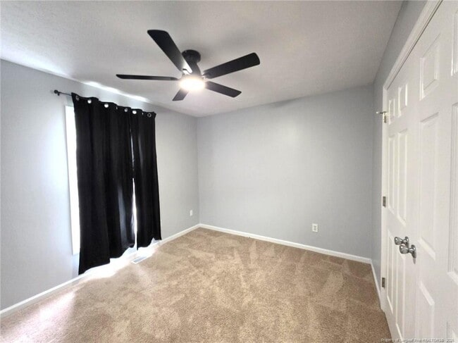 Building Photo - 910 Foxhunt Ln