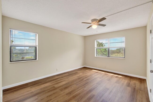 Building Photo - 9440 SW 8th St