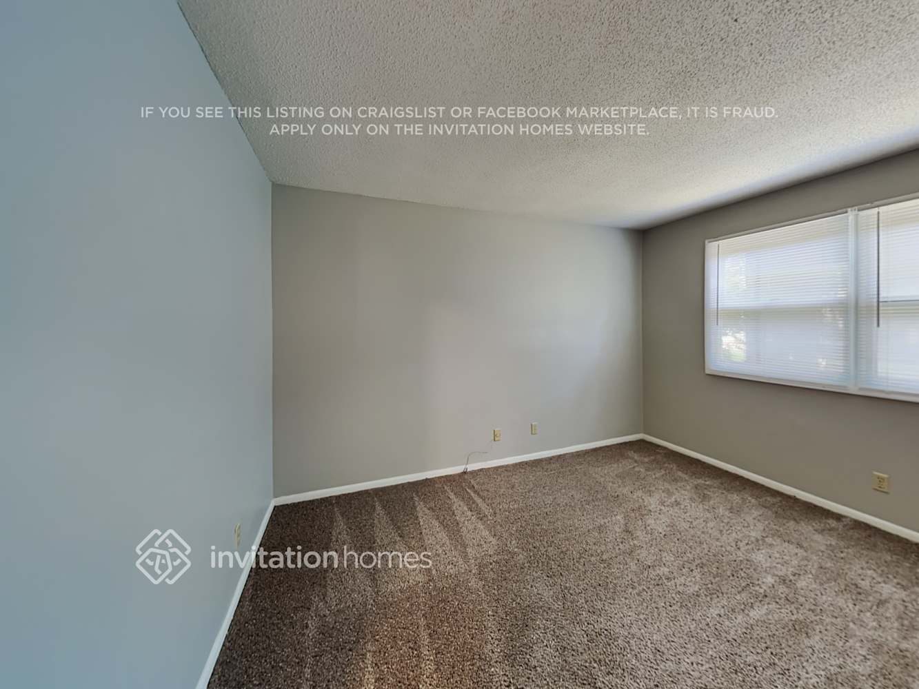 Building Photo - 400 N Sharon Amity Rd