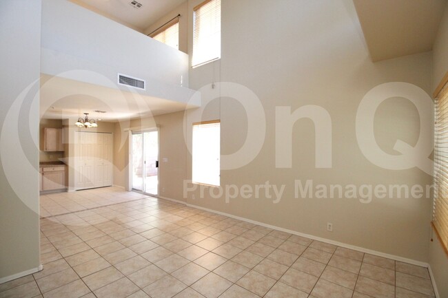 Building Photo - 7650 E Williams Dr