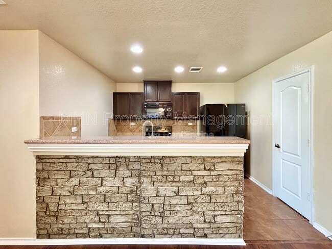 Building Photo - 7322 Azalea Square