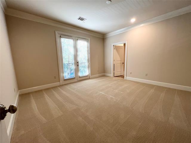 Building Photo - 6515 Bandera Ave