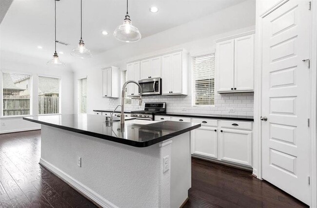 Building Photo - 9710 Autumn River Ln