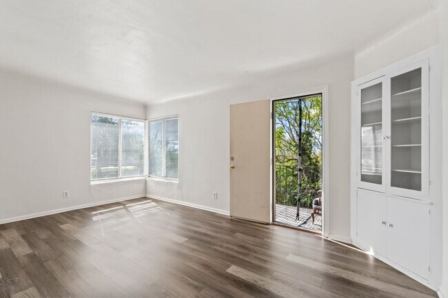 Building Photo - Peaceful 1 Bedroom Apartment Near the Utah...