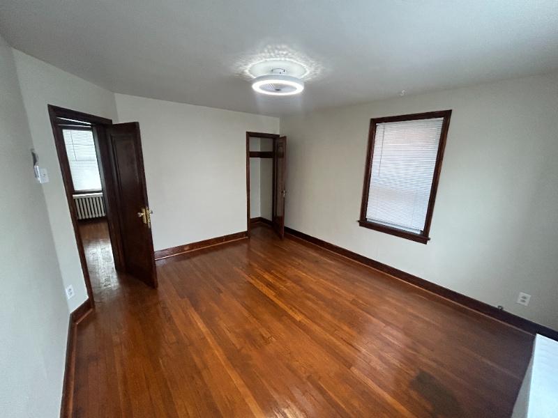 Building Photo - 323 Onyx Ave