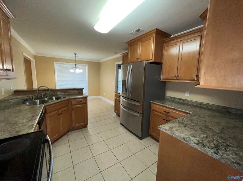 Building Photo - 120 Lexi Ln