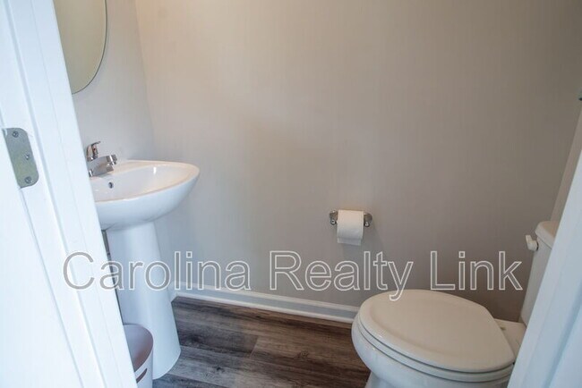 Building Photo - 2417 Fathom Wy