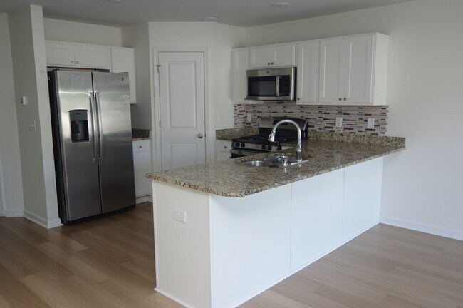 Building Photo - 2790 Prince Charles Ct