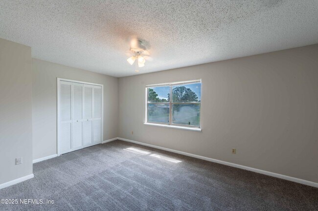 Building Photo - 890 Hibiscus St