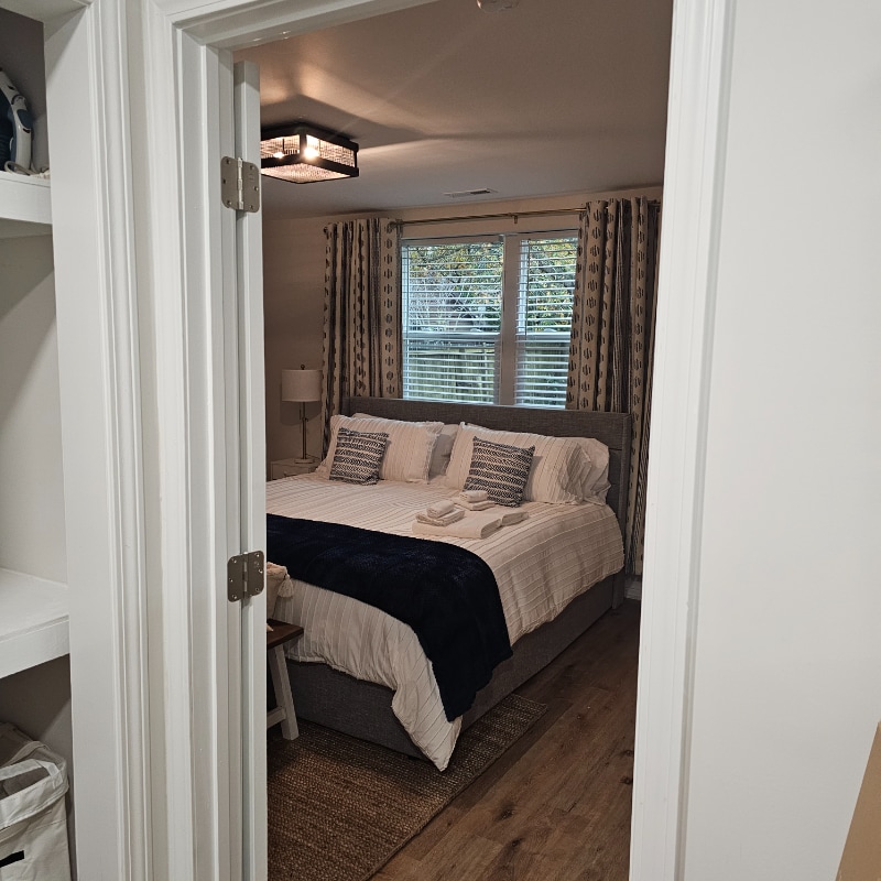 Building Photo - 822 S Kilbourne Rd