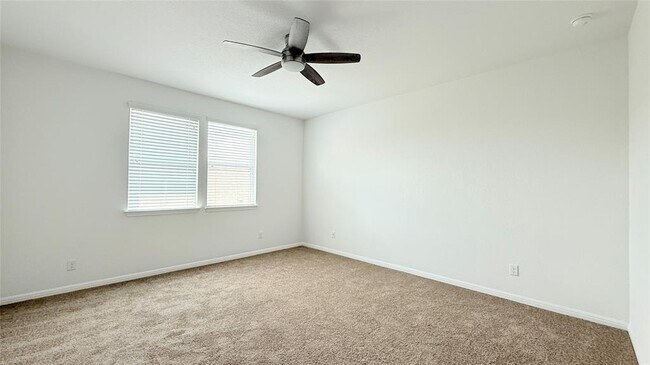 Building Photo - 233 Quemado Dr