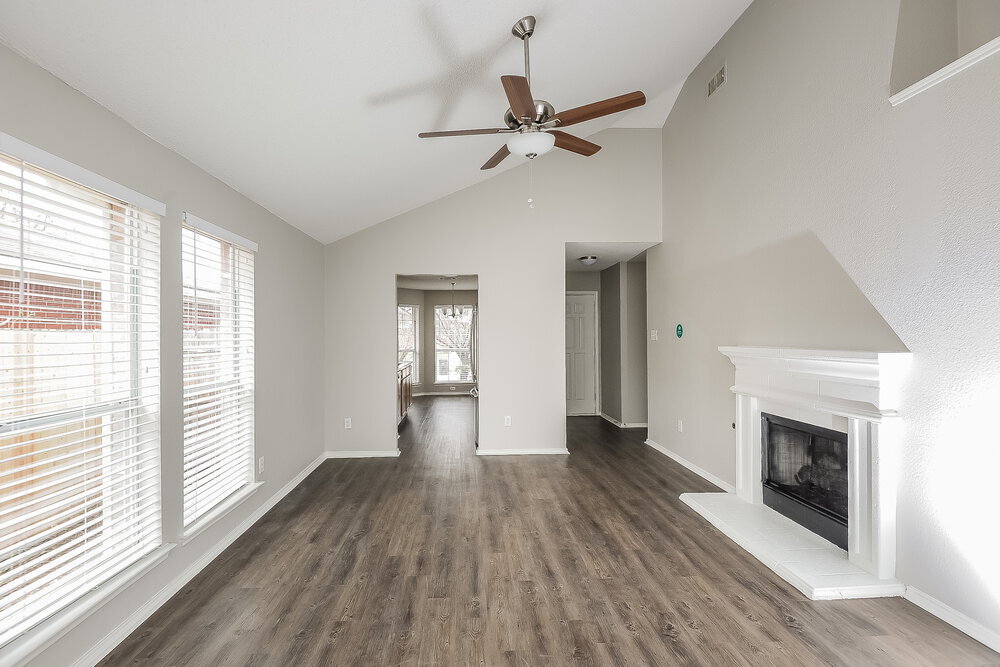 Building Photo - 10233 Tustin Terrace