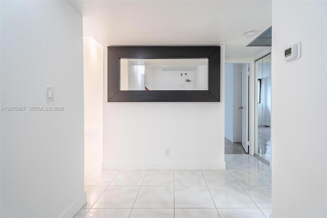 Building Photo - 20347 W Country Club Dr