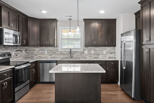 Building Photo - 1493 Fredrick Dr