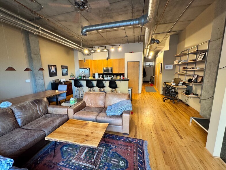 Building Photo - 2899 N Speer Blvd