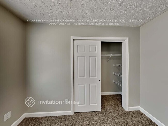 Building Photo - 5200 Gable Ridge Way