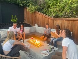 Building Photo - 452 Riviera Dr