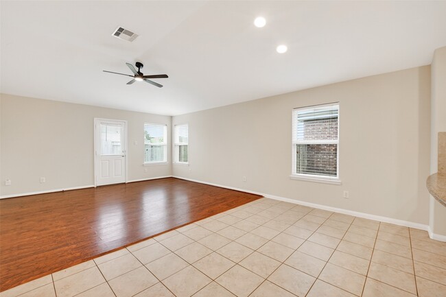 Building Photo - 3714 Glover Meadows Ln
