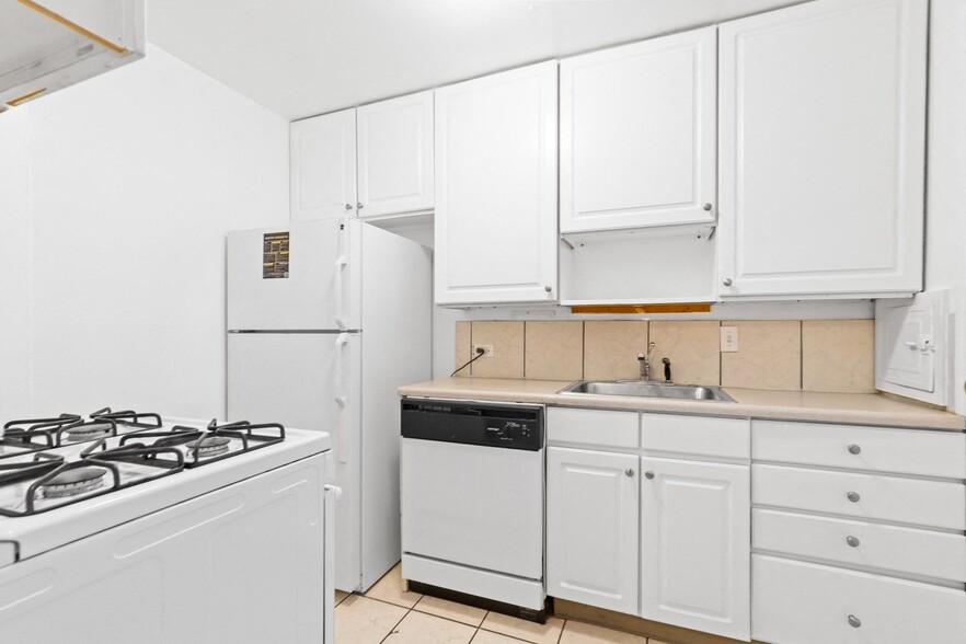 Building Photo - Cherry Street Townhomes