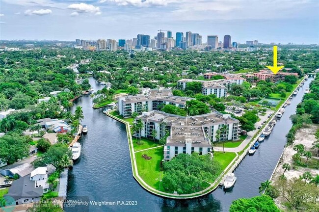 Building Photo - 1000 River Reach Dr
