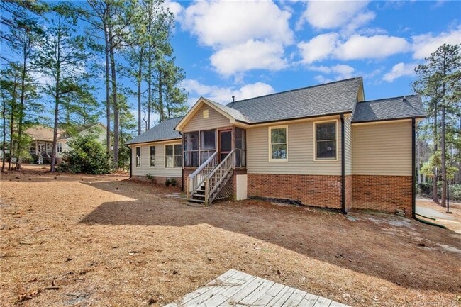 Building Photo - 906 Ponderosa Trail